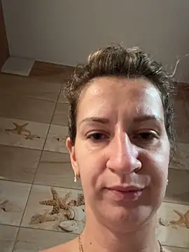 EvvaMur online show from September 16, 2025, 1:06 am