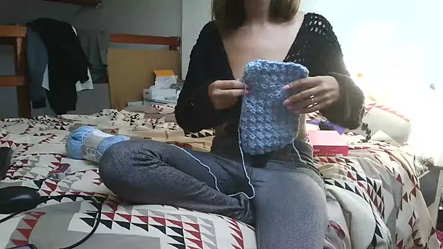 annaellex online show from October 7, 2025, 11:00 am