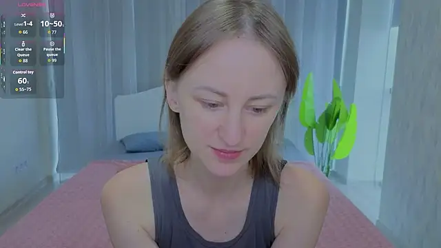 LuluChiiii online show from September 25, 2025, 9:48 am