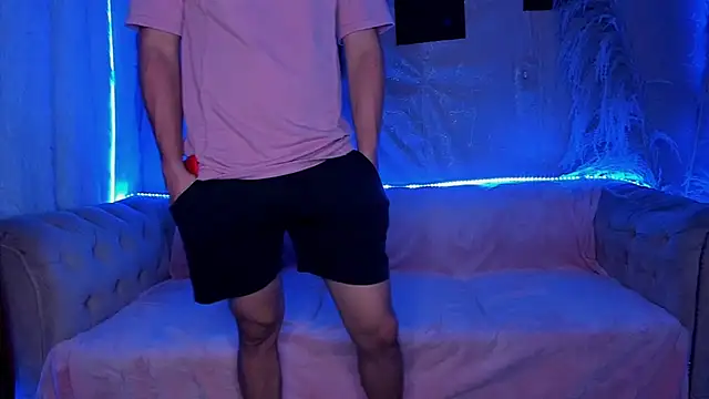 teamlover00 online show from September 11, 2025, 6:13 am