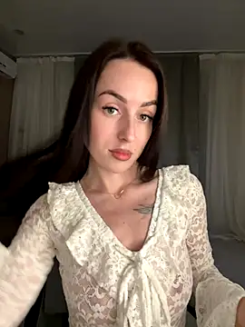 SakuraSara online show from September 15, 2025, 4:07 pm