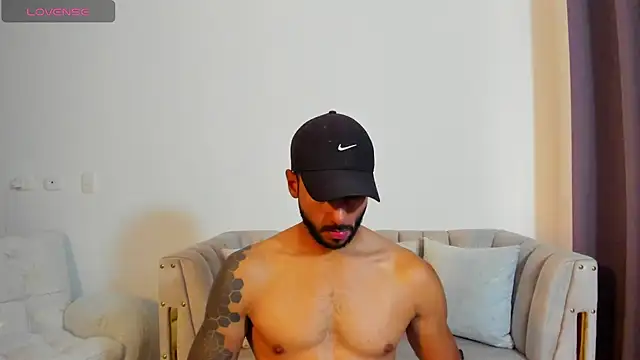 MARC THOMPSON  online show from September 24, 2025, 4:02 pm