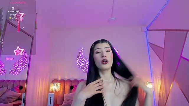 afrodita meraki online show from October 4, 2025, 7:59 pm