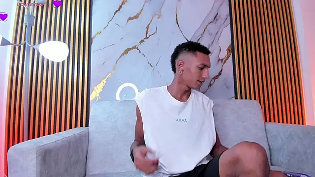 JulienSaint online show from September 10, 2025, 12:04 pm