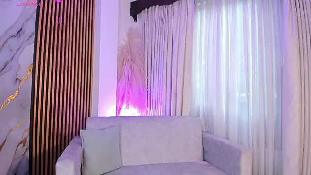 JulienSaint online show from September 18, 2025, 11:57 am