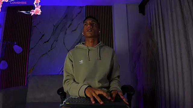 JulienSaint online show from January 6, 2026, 10:52 am