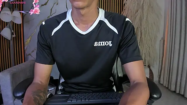 JulienSaint online show from March 6, 2026, 12:22 pm