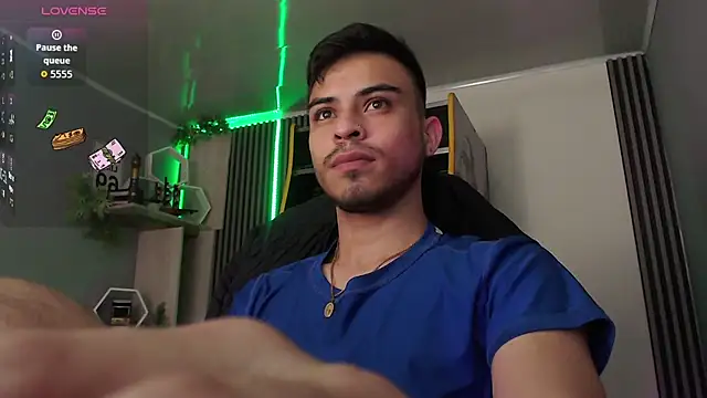 Bastian MCcormick online show from November 30, 2025, 11:22 am