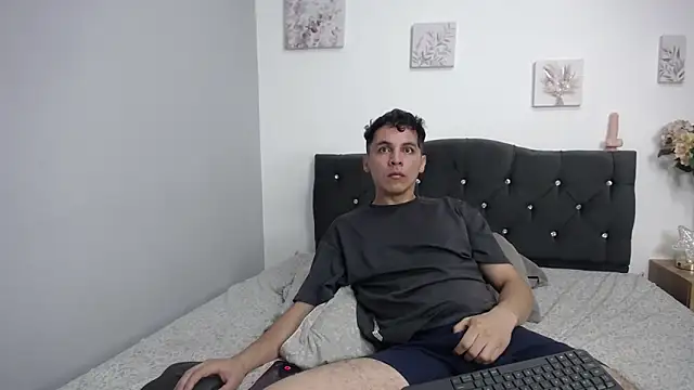 Andres 69 Fantasy online show from February 25, 2026, 2:12 am