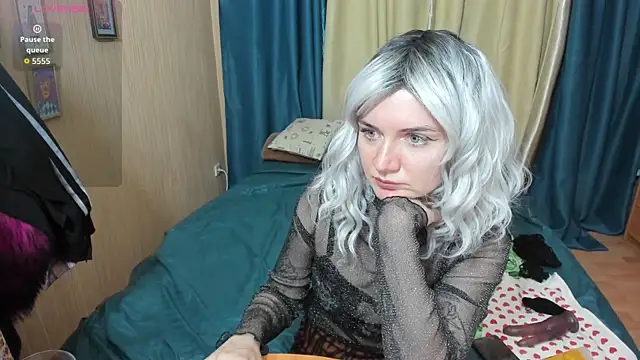 Dia Angel online show from September 13, 2025, 6:30 pm