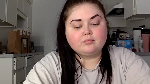 JJbaby1 online show from October 22, 2025, 9:13 pm