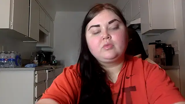 JJbaby1 online show from November 10, 2025, 1:49 pm