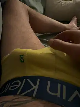 Bigtitsloveshow online show from April 18, 2026, 3:20 am