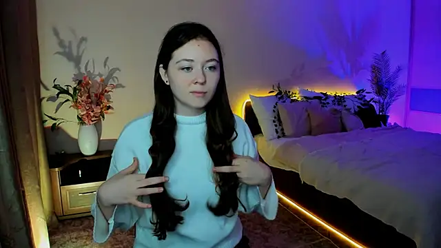 AlluringLookk online show from September 27, 2025, 4:18 am