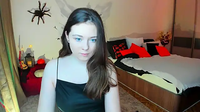 AlluringLookk online show from November 2, 2025, 4:12 pm