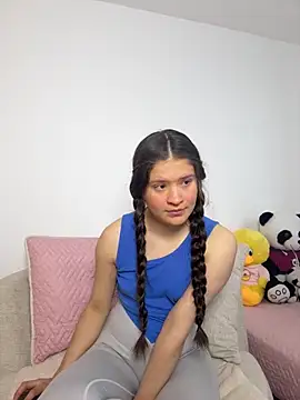 Snapshot of Emilyybennet_ chatting on October 8, 2025, 8:31 pm Emilyybennet online show from October 8, 2025, 8:31 pm