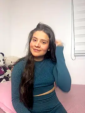 Snapshot of Emilyybennet_ chatting on September 30, 2025, 9:21 pm Emilyybennet online show from September 30, 2025, 9:21 pm