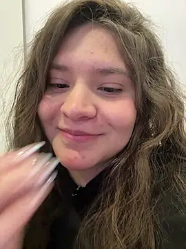 Emilyybennet  online show from June 4, 2026, 3:22 am