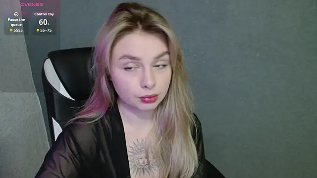 AngelicaHollywood online show from October 12, 2025, 9:16 pm