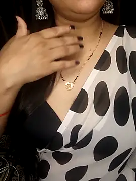 Snapshot of officialbhabhi chatting on September 22, 2025, 6:36 pm officialbhabhi online show from September 22, 2025, 6:36 pm