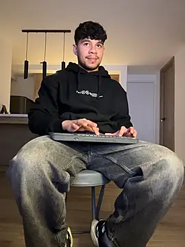 austin spears  online show from February 11, 2026, 4:01 am