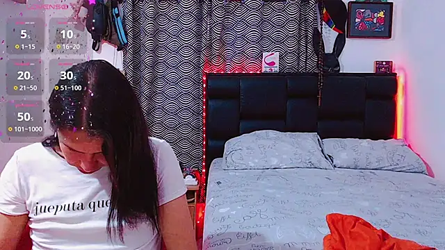 Snapshot of Azley_sweet chatting on November 20, 2025, 11:33 am Azley sweet online show from November 20, 2025, 11:33 am