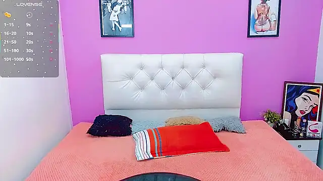 Snapshot of Azley_sweet chatting on September 17, 2025, 2:52 pm Azley sweet online show from September 17, 2025, 2:52 pm