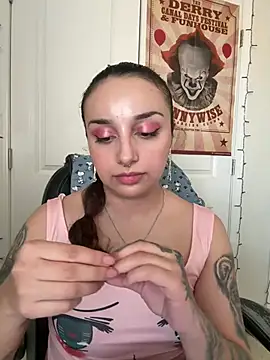 CharmingMaddie online show from March 9, 2026, 10:13 pm