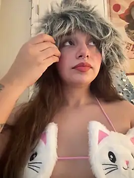 Snapshot of CharmingMaddie chatting on March 2, 2026, 7:32 pm CharmingMaddie online show from March 2, 2026, 7:32 pm