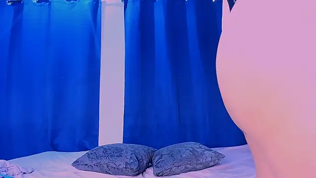 bamby kitty online show from September 24, 2025, 5:36 am