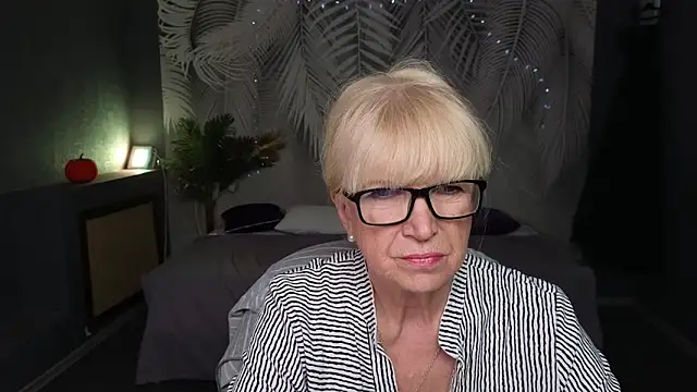 Sabina Ros online show from September 27, 2025, 7:14 am