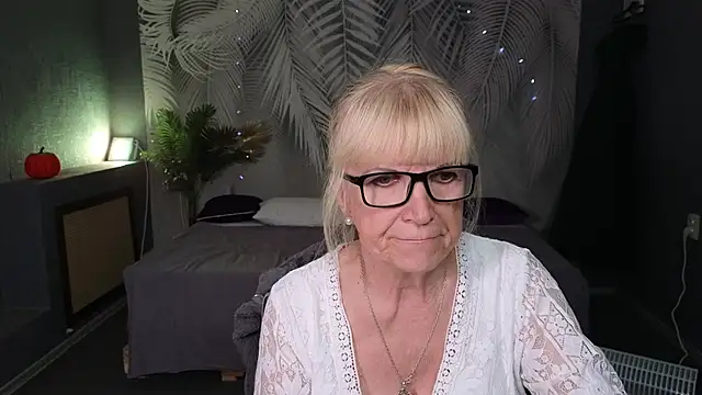 Sabina Ros online show from October 18, 2025, 7:21 am