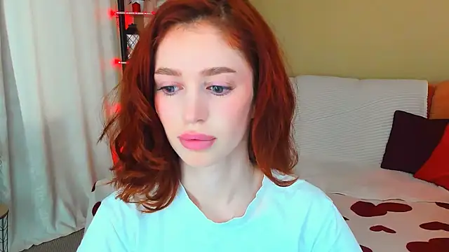 Snapshot of ChristinaConteeree chatting on July 6, 2026, 11:28 am ChristinaConteeree online show from July 6, 2026, 11:28 am