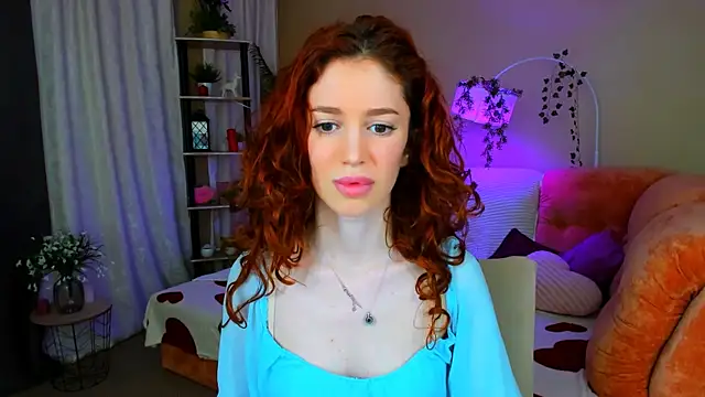 Snapshot of ChristinaConteeree chatting on June 3, 2026, 7:07 pm ChristinaConteeree online show from June 3, 2026, 7:07 pm