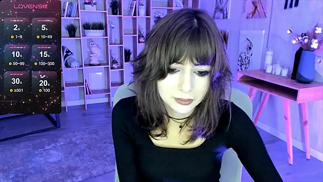 CrystallBloom online show from October 17, 2025, 5:00 am