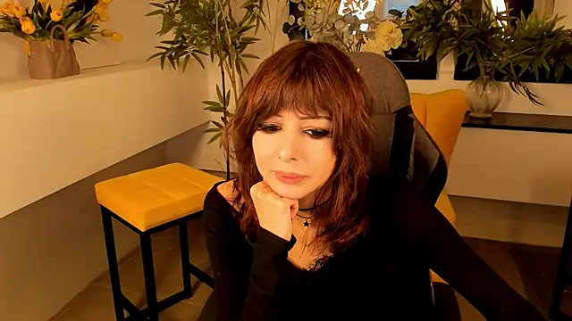 CrystallBloom online show from September 11, 2025, 1:22 pm