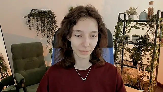 EmmanuellBrown online show from April 7, 2026, 9:22 am