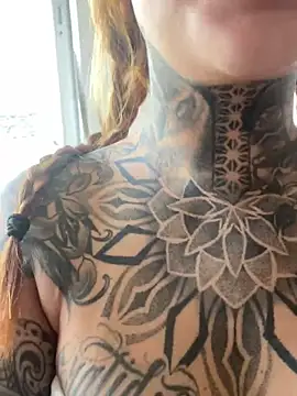 sereiaruiva99 online show from September 22, 2025, 4:57 pm