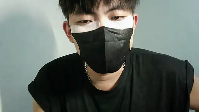 bigbb101011 online show from September 11, 2025, 1:00 pm