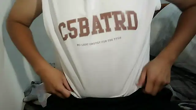 bigbb101011 online show from September 26, 2025, 7:43 pm