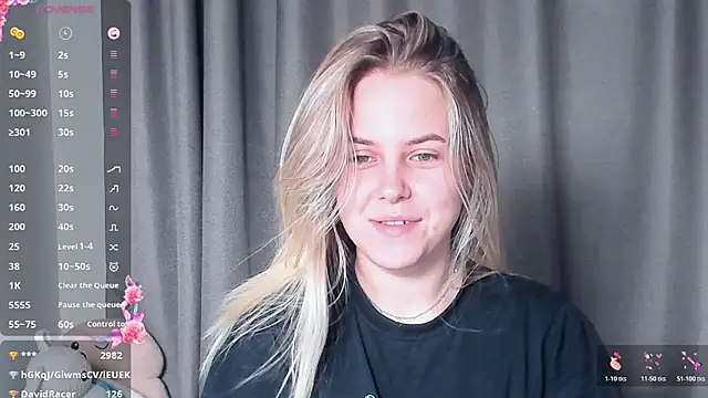 Snapshot of AngelAnty chatting on October 25, 2025, 3:12 pm AngelAnty online show from October 25, 2025, 3:12 pm