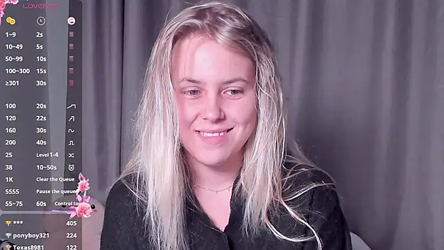 Snapshot of AngelAnty chatting on September 21, 2025, 3:39 pm AngelAnty online show from September 21, 2025, 3:39 pm