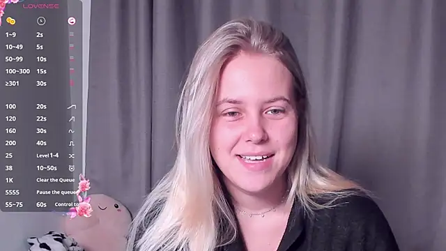 Snapshot of AngelAnty chatting on September 20, 2025, 3:06 pm AngelAnty online show from September 20, 2025, 3:06 pm