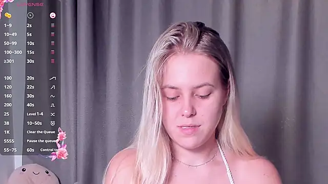 Snapshot of AngelAnty chatting on September 18, 2025, 3:15 pm AngelAnty online show from September 18, 2025, 3:15 pm