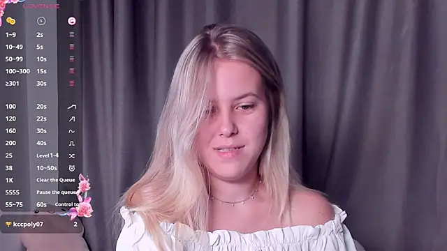 Snapshot of AngelAnty chatting on September 25, 2025, 3:07 pm AngelAnty online show from September 25, 2025, 3:07 pm