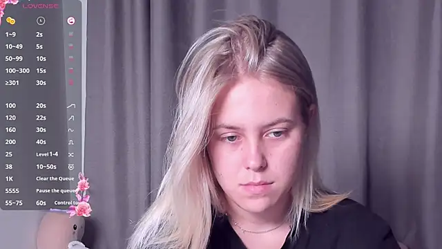 Snapshot of AngelAnty chatting on September 12, 2025, 4:29 pm AngelAnty online show from September 12, 2025, 4:29 pm