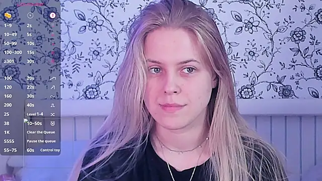 AngelAnty online show from April 24, 2026, 1:13 pm