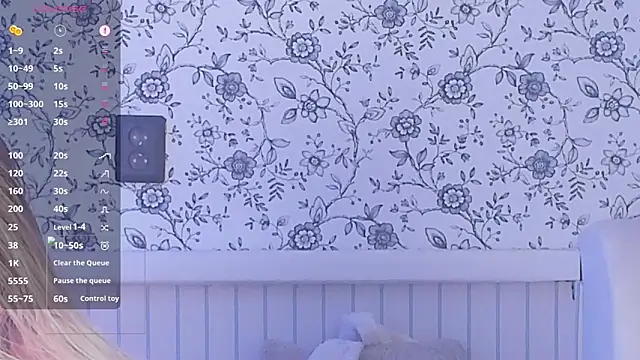 AngelAnty online show from April 27, 2026, 3:21 pm