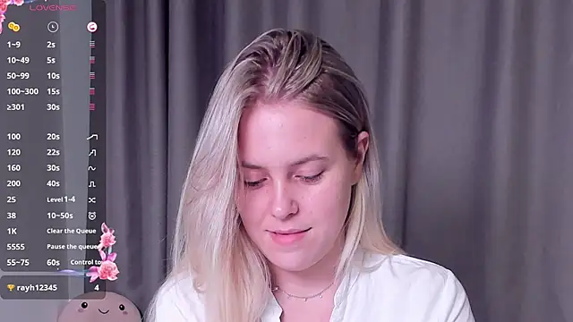 Snapshot of AngelAnty chatting on September 22, 2025, 3:07 pm AngelAnty online show from September 22, 2025, 3:07 pm