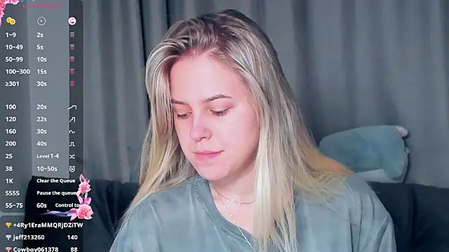 Snapshot of AngelAnty chatting on November 22, 2025, 1:10 pm AngelAnty online show from November 22, 2025, 1:10 pm